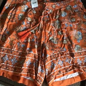 J. Jill Summery Shorts. Large petite New with tags the color combo is gorgeous